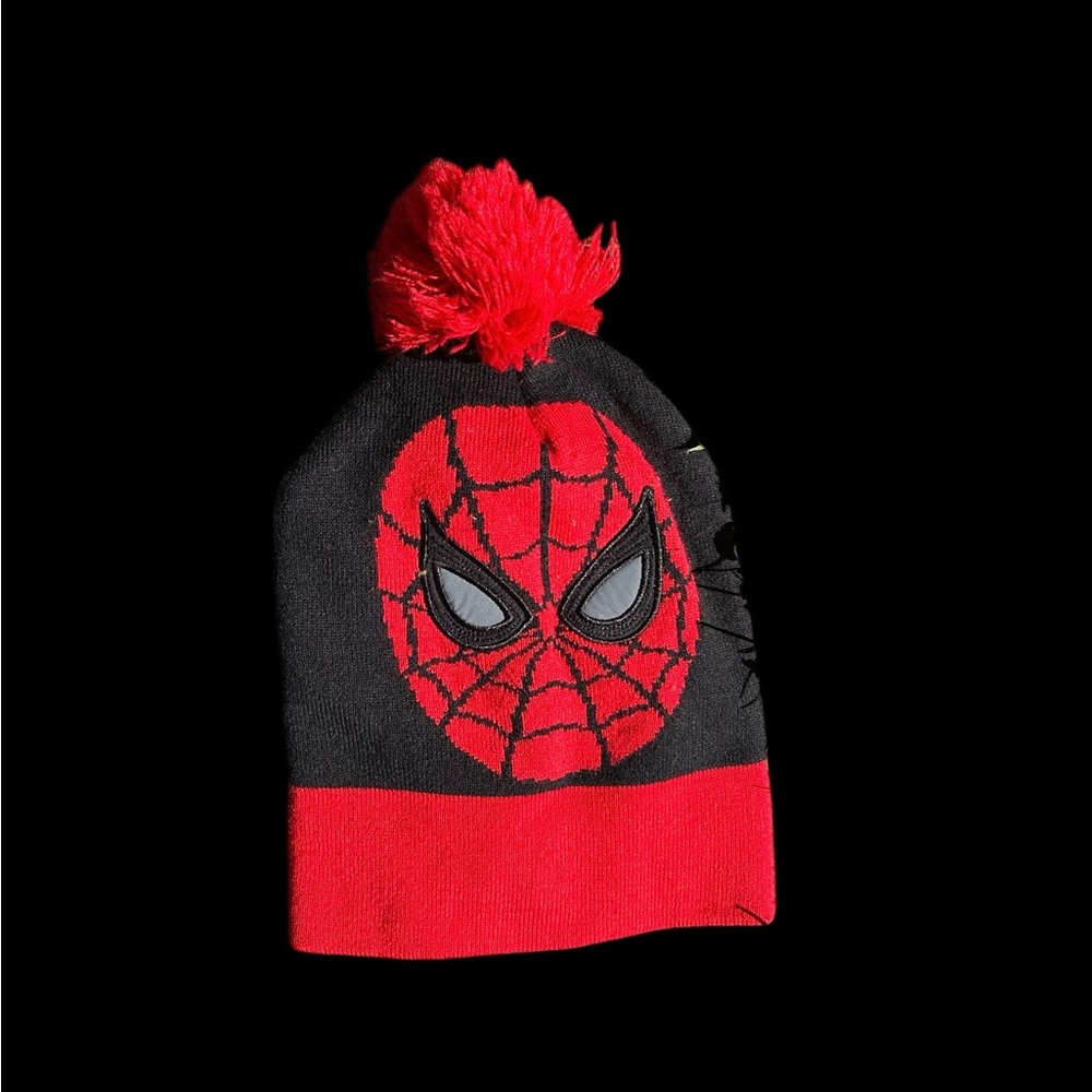 ✨ Kids Red and black Spider-Man pom pom beanie✨